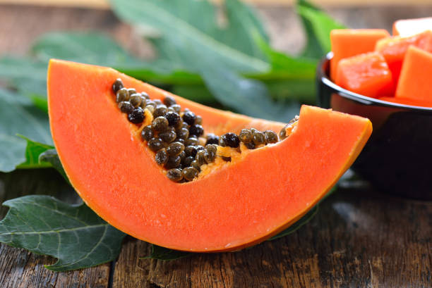 11 Benefits of Papaya, a Delicious Tropical Fruit